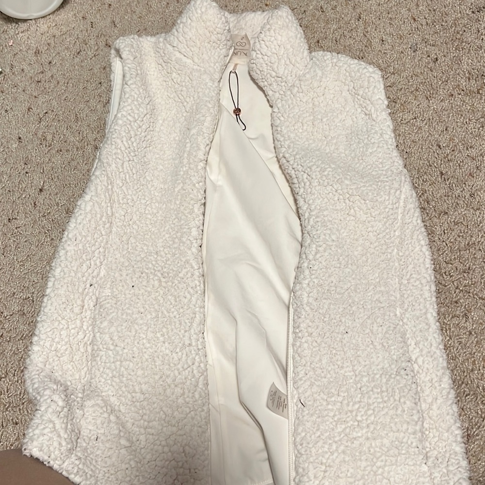 Calia vest